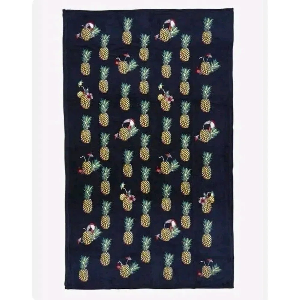 Vera Bradley Super Soft Fleece Pineapple Throw Blanket, TOUCAN PARTY 50 x 80 NWT